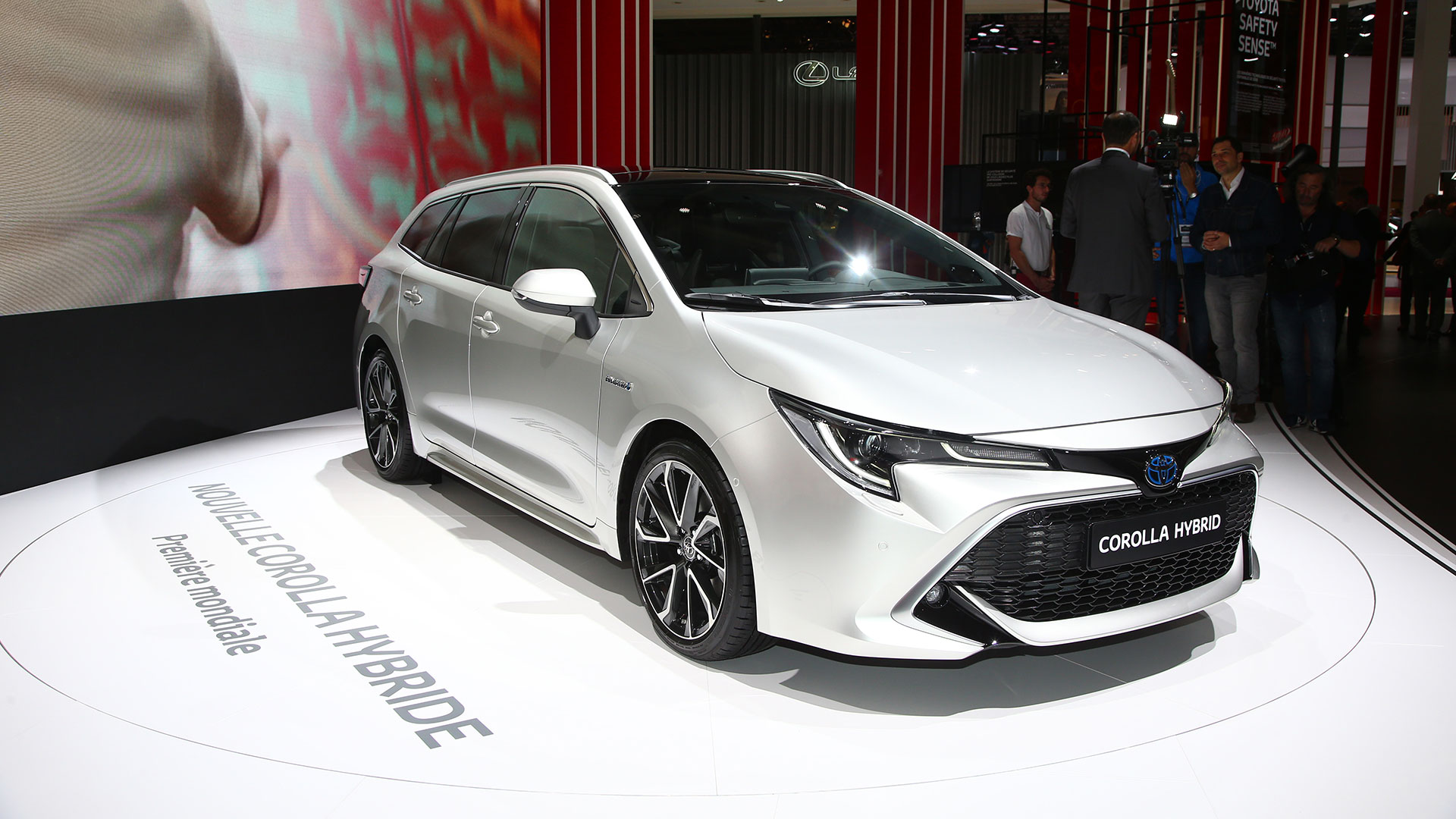 What Is The Trade In Value Of My Car >> New Toyota Corolla Touring Sports shown at Paris | Auto ... What Is The Trade In Value Of My Car >> New Toyota Corolla Touring Sports shown at Paris | Auto ...